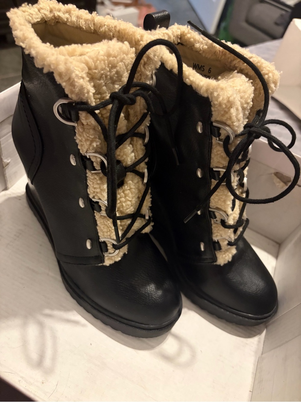 Dolce Vita Black Lace-Up Faux Leather Ankle Boots with Cream Sherpa